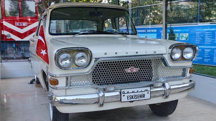 60 Yıl Önceye Gidiyoruz: O İlk Türk Arabası, Devrim!