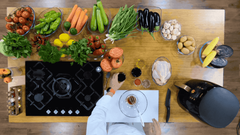 Executive Chef Ayvaz Akbacak’tan Sağlıklı Beslenme İpuçları ve Pekmezli Tavuk Tarifi