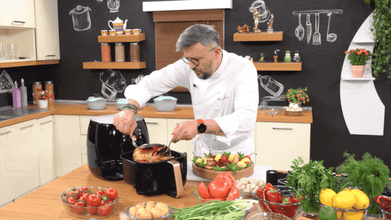 Executive Chef Ayvaz Akbacak’tan Sağlıklı Beslenme İpuçları ve Pekmezli Tavuk Tarifi