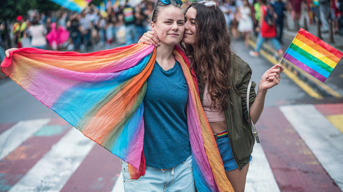 LGBT Hakkında Merak Edilen Soruları LGBT Bireyleri Cevaplıyor! Onur Ayındayız (Pride Month)!