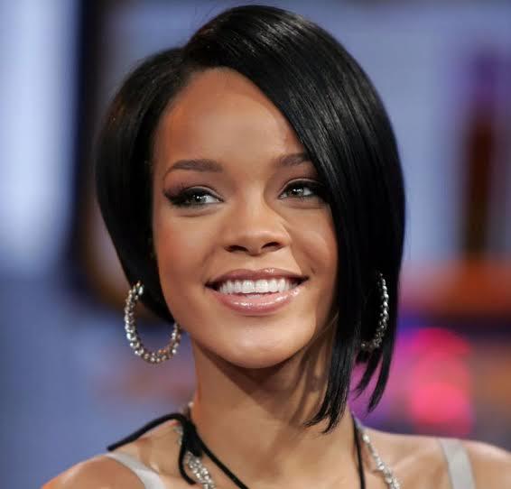 Rihanna ve Değişen Saç Evrimi!