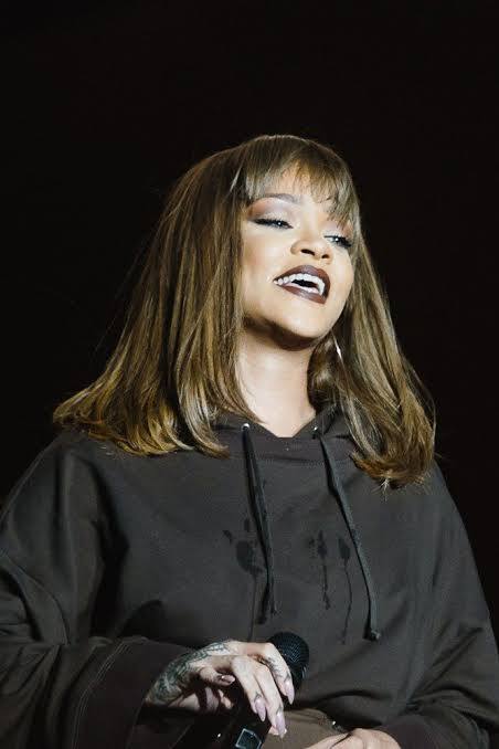 Rihanna ve Değişen Saç Evrimi!