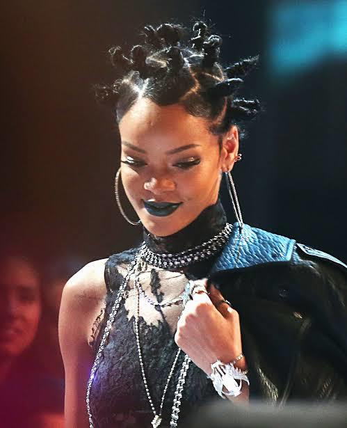 Rihanna ve Değişen Saç Evrimi!