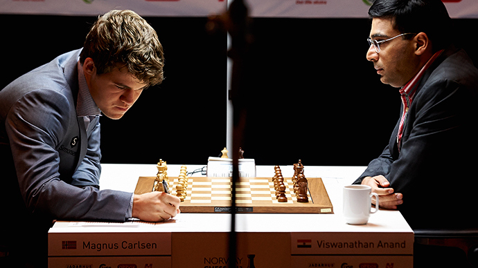 Carlsen ve Anand