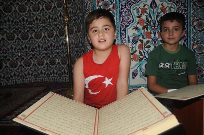 Çocukluğumuza Dönelim: Yaz Kuran Kurslarına Gitmiş Efsane Nesil!