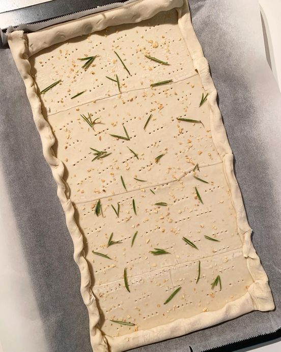 Hafta Sonu Kahvaltısı İçin Harika Bir Lezzet: Patatesli Milföy Tart Tarifi