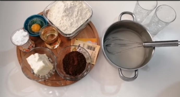 1 Taneyle Yetinmeyecek ve Yedikçe Yiyeceksiniz: Browni Kurabiye!