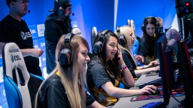 Gamer Kadınlara Merak Ettiklerimizi Sordum: Ben Sordum, Onlar Cevapladı!