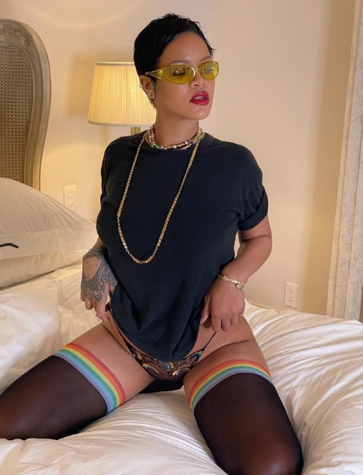 Rihannanın Onur Ayına Özel SavagexPride Koleksiyonu İle Tanışın! 🌈