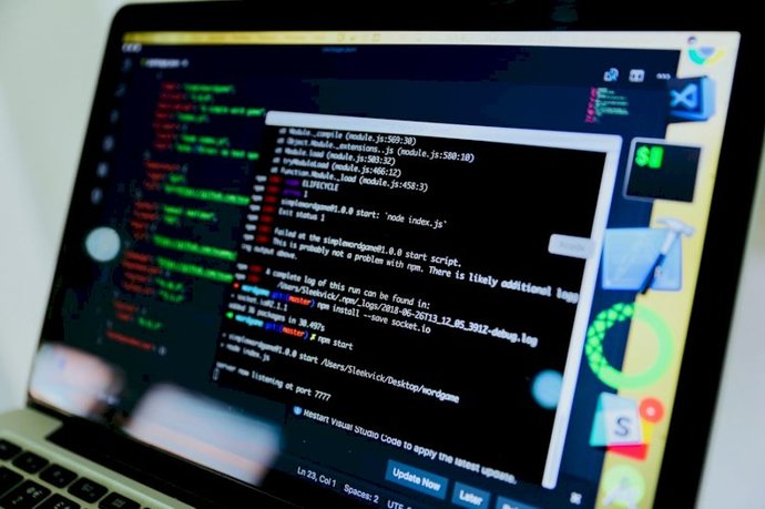 Full Stack Developer Nedir? 💻