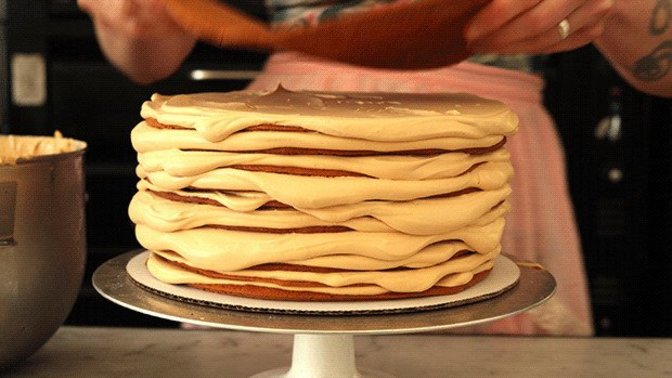 Karşınızda Bal Gibi Tatlı Rus Pastası: Medovik 🍯