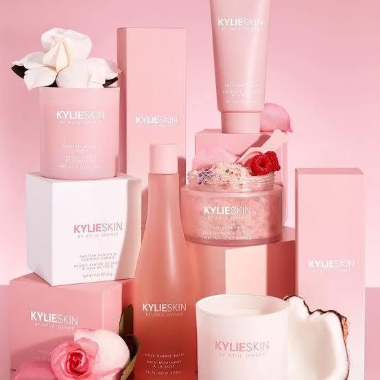Herkesin Çok Beğendiği Kylie Skin İncelemesi!