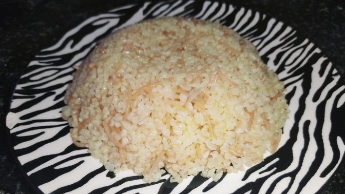 Tıpkı Anne Eli Değmiş Gibi: Tel Şehriyeli Bulgur Pilavı Tarifi