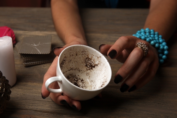 Fal Uygulamalarının Çalışma Prensibi Nasıl İşliyor? ☕