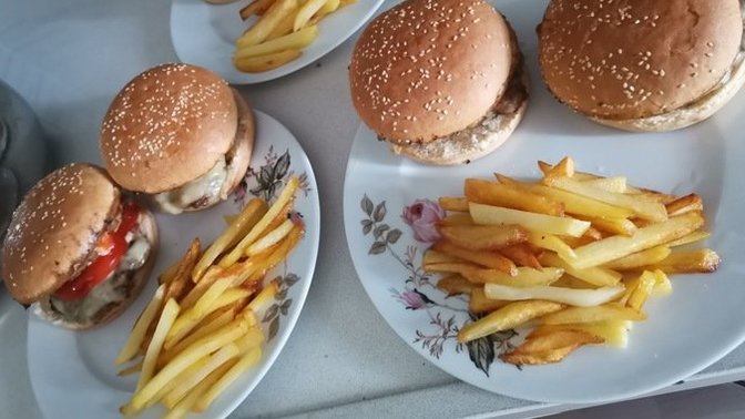 Yapmazsam Olmaz! En Güzel Hamburger Köftesi Tarifi!