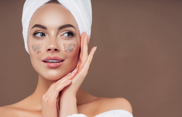 Yeni Bir Maske Deniyorum; Avakado ve Maydonoz İçerikli Maske!