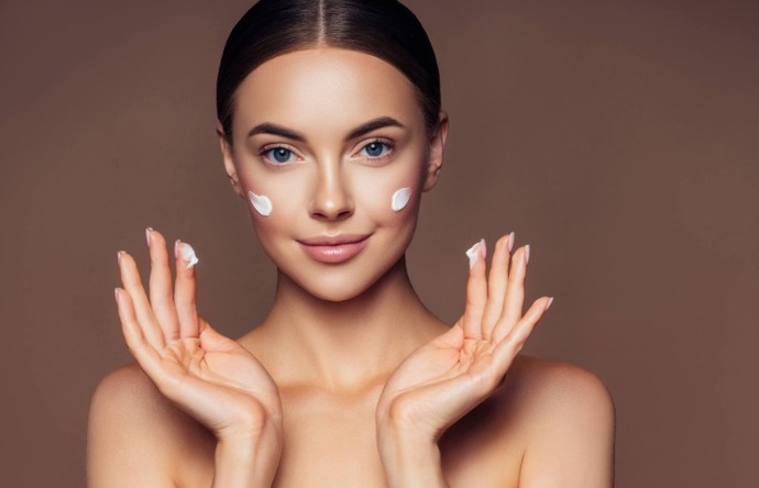 Yeni Bir Maske Deniyorum; Avakado ve Maydonoz İçerikli Maske!