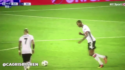 Bukre Sordu Beyler Cevap Verdi: Erkeklerin Gözünden Futbol Terimleri Anlamları!