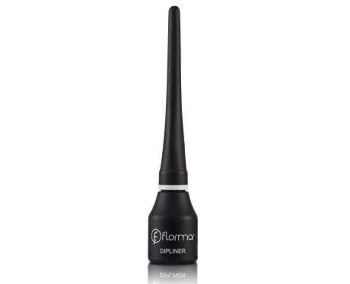 Çarpıcı Bakışlara Sahip Olmak İçin Eyeliner Önerileri!