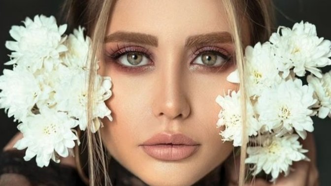 Çarpıcı Bakışlara Sahip Olmak İçin Eyeliner Önerileri!