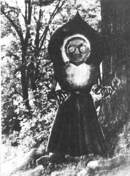 Yassı Ağaç Canavarı/The Flatwoods Monster (Batı Virginia Folkloru)