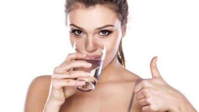 Düzenli Su İçmenin Vücudumda Gözlemlediğim Etkilerini Anlatıyorum 🌿