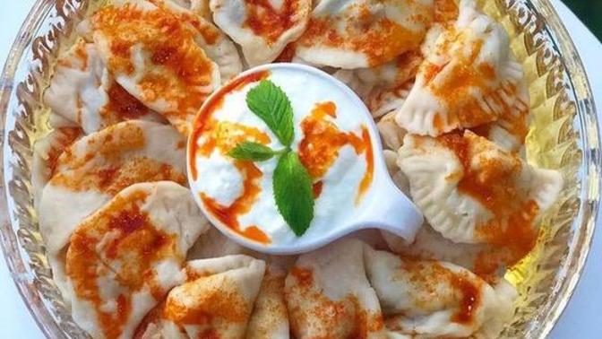 Akşam Yemeğinde Ne Yapacağını Düşünenler İçin Hem Ekonomik Hem De Geleneksel Bir Tarif: Patatesli Hingel Tarifi