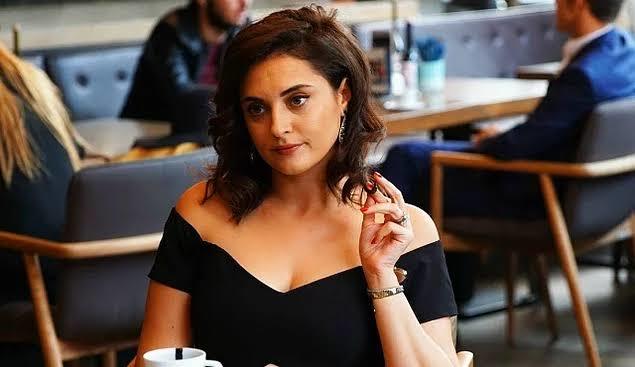 Ufak Tefek Cinayetler (Merve Aksak)