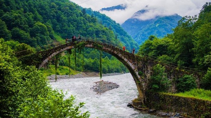 Rotamızı Trabzon'a Çeviriyoruz: Trabzon'da Ne Yenir ve Nerede Gezilir?