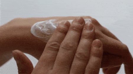 Cildini Sonbahara Hazırla! 6 Maddede Yaz Sonrası Cilt Bakımı Nasıl Olmalı? 🍁