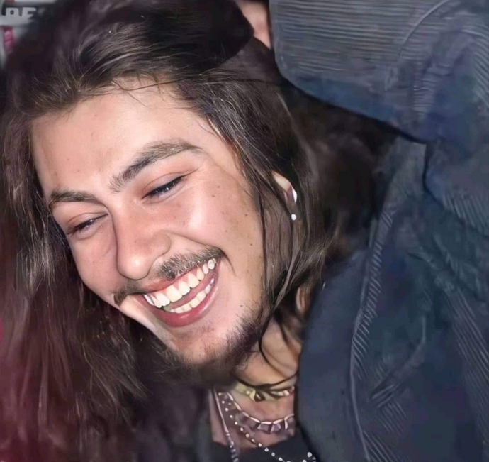 Haydi Beyler Toplanın, Sizlere Yakışacak Olan Saç Kesimi Modelleri Önerisi Bende!
