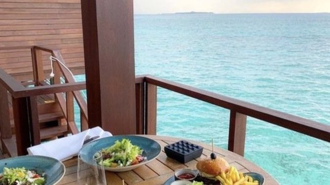 Dışarıda Yemek Yerken Neye Dikkat Edilmeli? İşte Doğru Menü Seçme Yöntemleri!