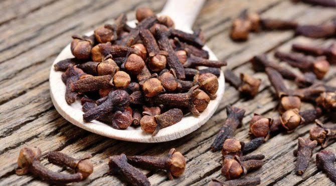 Diş Ağrısıyla Başa Çıkamıyor musunuz? Evde Diş Ağrınızı Azaltacak Yöntemleri Açıklıyorum
