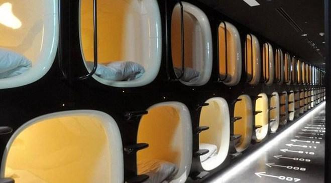 Japonya’da bir kapsül otel