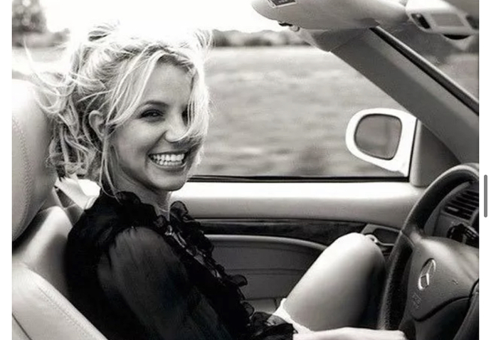 Britney Spears’ın 13 Yıllık Özgürlük Mücadelesi: Seneler Süren Esaretten Sonra Özgür Kapıları Açılıyor mu?