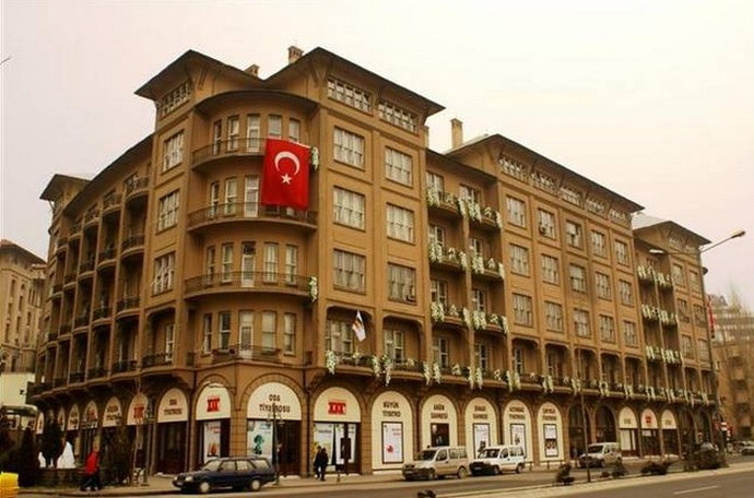 Devlet Tiyatroları Hakkında Her Şey! 2021 Yılı Perdeleri Açılıyor!