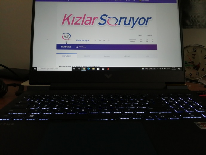 Yeni Nesil Ekran Kartı İhtiva Eden Orta Seviyeli HP Victus Dizüstü Bilgisayar İncelemesi