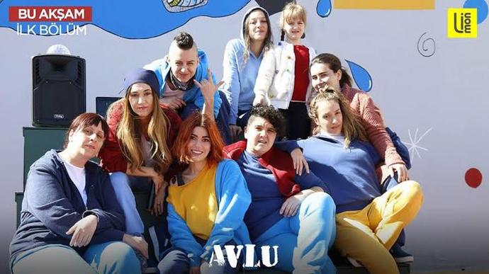 Azra ve Grubu