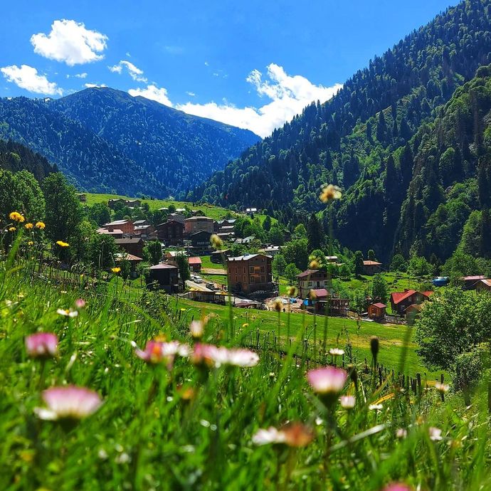 Bütün Tatil Planlarını Erteleyin Çamlıhemşine Gidiyoruz