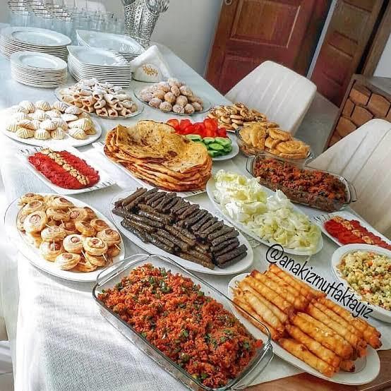 Psikolojin mi Bozuk, Terapiye Var Mısın?