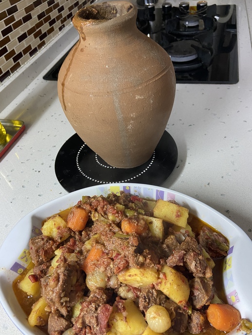 Güzel Sunumu ve Efsane Lezzetiyle Testi Kebabını Beraber Yapmaya Ne Dersiniz?