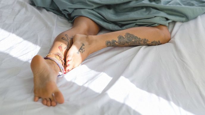 5 Adımda Ayak Fetişi Dünyasına Giriş Yapın! Muhteşem Bir Footjob İçin Bilmeniz Gerekenler
