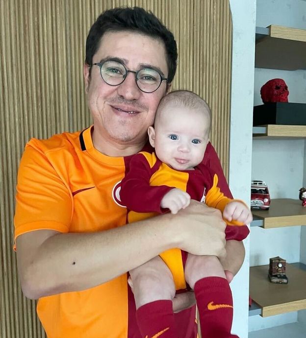 Babasının oğlu. 😍