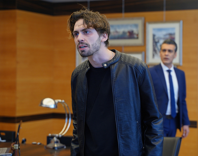 Kalbimin 4 Köşesi: Televizyon Dünyasında Performanslarıyla Şapka Çıkartan 4 Erkek Oyuncu ve Onlara Dair Her Şey