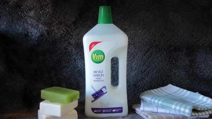 Vim Beyaz Sabun Yüzey Temizleyici