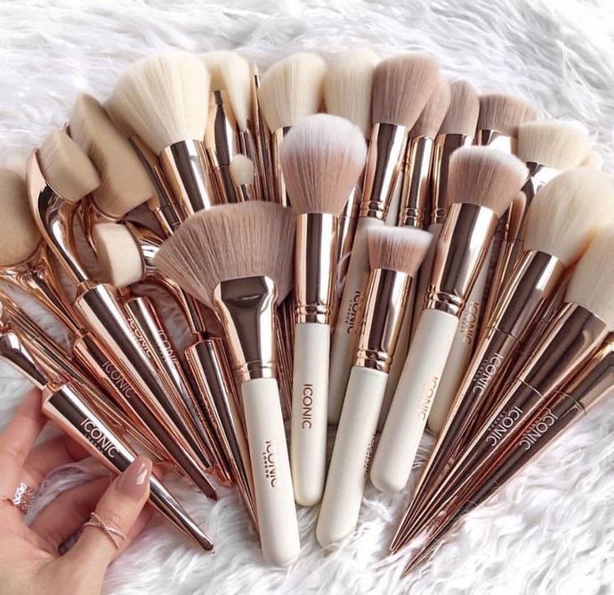 Makyaj Yapmayı Sevenler İçin Aşık Olacağınız, Doğal Görünecek Hafif Renkli Tonlar👄💄💫💅!