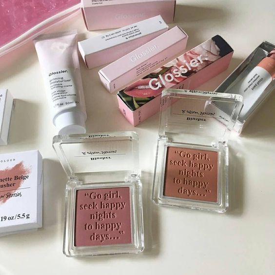 Makyaj Yapmayı Sevenler İçin Aşık Olacağınız, Doğal Görünecek Hafif Renkli Tonlar👄💄💫💅!