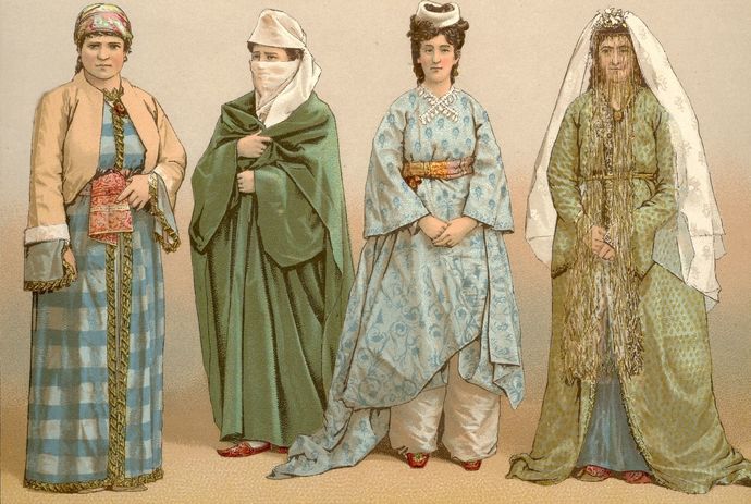 Dünden Bugüne Kadın Giyiminin Zarafeti