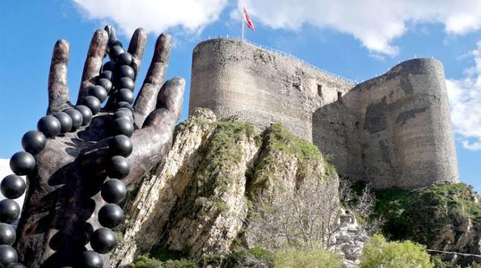 Erzurumun Siyah İncisi Oltu Taşının Büyüleyici Güzelliği Ve Saymakla Bitmeyen Şifaları İle Tanışalım Mı?