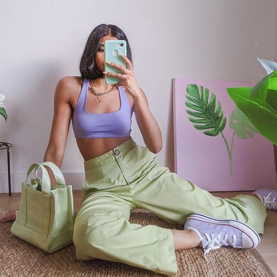 Pantone 2022 Renginin Kadın Modasına Yansımaları